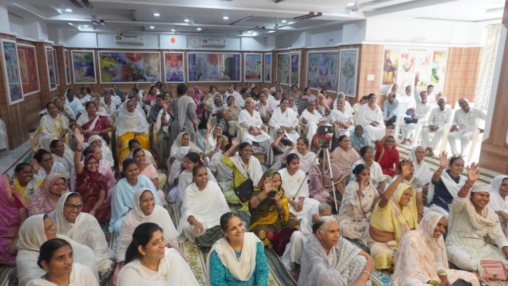 “मेरा देश मेरी शान” अभियान के तहत ग्वालियर में हुए प्रेरणादायक कार्यक्रम, बीके शैली दीदी ने कहा: “इतिहास उन्हीं को याद रखता है जो समाज और देश के लिए जीते हैं” | New India Times