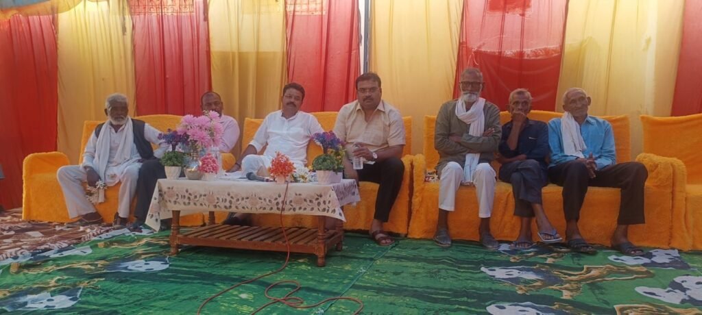 झिन्ना में चौथे दिन भी जारी आमरण अनशन, शासन-प्रशासन अब तक मौन 2 झिन्ना में चौथे दिन भी जारी आमरण अनशन, शासन-प्रशासन अब तक मौन | New India Times