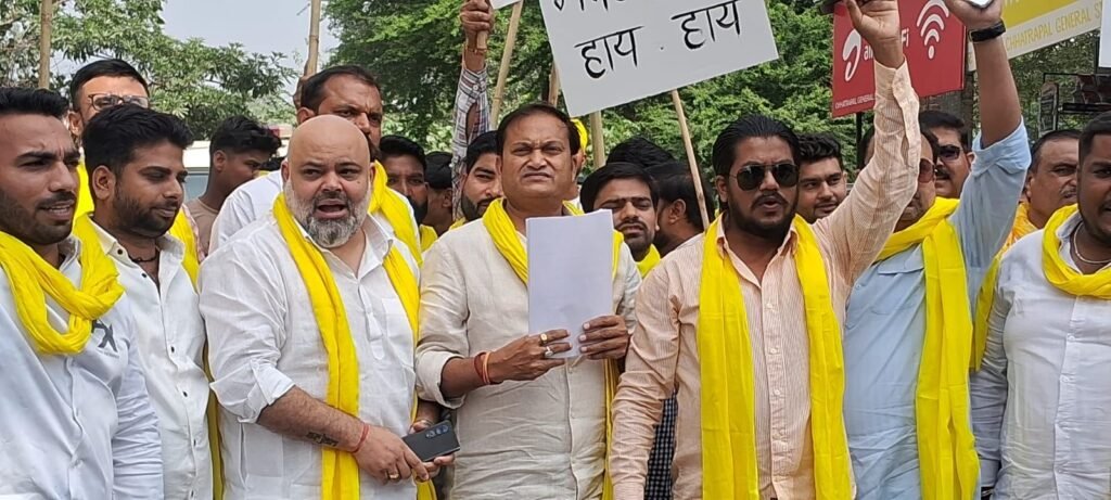 नगर निगम मुरादाबाद में भ्रष्टाचार के खिलाफ सुभासपा का हल्ला बोल — जिला अध्यक्ष रवि चौधरी बोले: जनता के पैसों की लूट अब नहीं चलेगी | New India Times