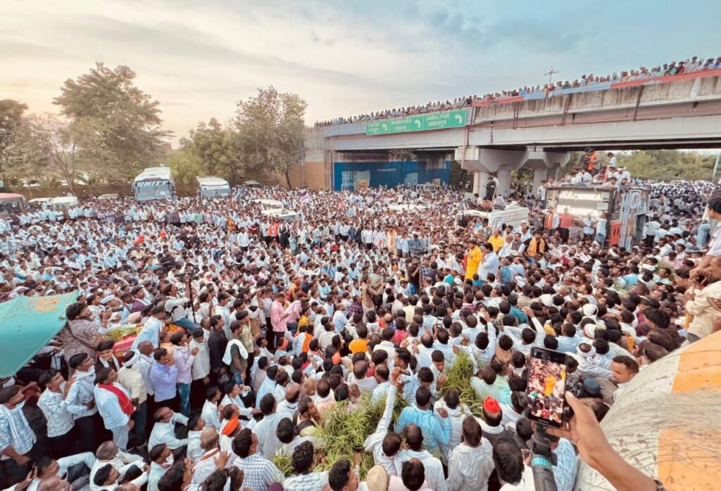 पूर्व मंत्री एकनाथ खडसे के घर चोरी 2500 दस्तावेज़ और सीडीज ग़ायब : इत्तेफ़ाक या साज़िश ?? | New India Times