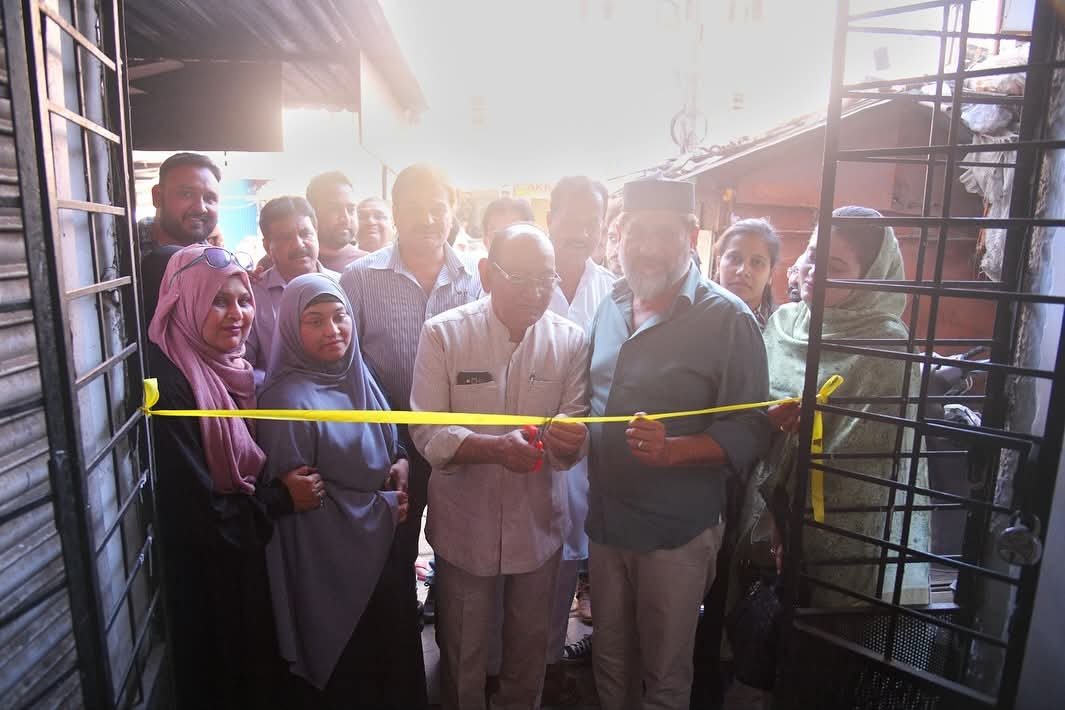 मध्य विधानसभा क्षेत्र के बुधवारा चौराहा एवं चिकलोद रोड जहांगीराबाद में SIR को लेकर जनता की सहायता के लिए हेल्प-डेस्क सेंटर का किया गया शुभारंभ | New India Times