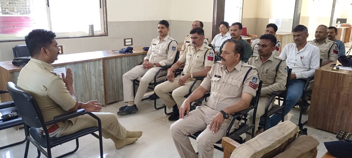 कोतवाली थाने में पुलिस कर्मियों के लिए हार्टफुलनेस ध्यान सत्र शिविर का किया गया आयोजन | New India Times