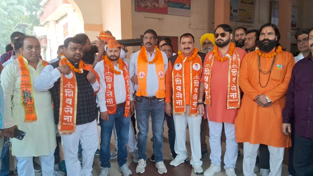 शिवसेना शिंदे गुट ने निकाली भव्य रैली, 2027 चुनाव में भागीदारी का किया ऐलान | New India Times