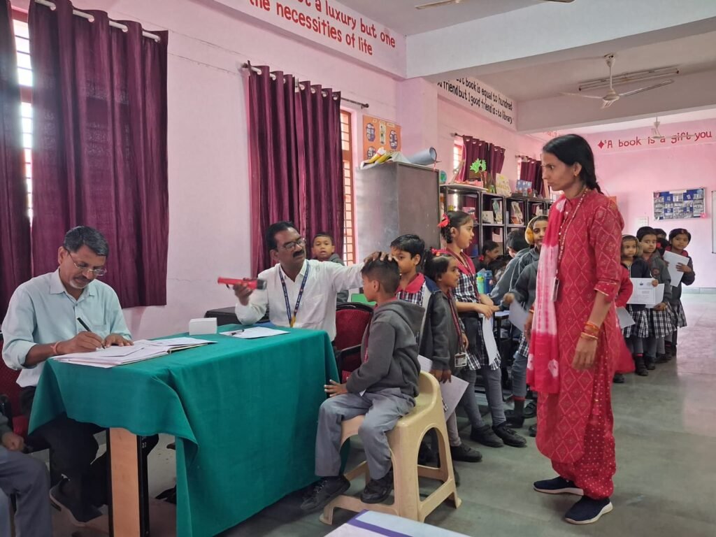 केंद्रीय विद्यालय बुरहानपुर में आरोग्य भारती द्वारा नि:शुल्क दंत एवं नेत्र परीक्षण शिविर आयोजित 3 केंद्रीय विद्यालय बुरहानपुर में आरोग्य भारती द्वारा नि:शुल्क दंत एवं नेत्र परीक्षण शिविर आयोजित | New India Times