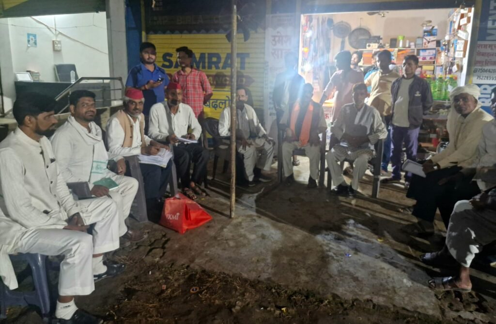 निर्वाचन प्रक्रिया में पारदर्शिता लाने के लिए सपा नेता मणेंद्र मिश्रा का शोहरतगढ़ दौरा 2 निर्वाचन प्रक्रिया में पारदर्शिता लाने के लिए सपा नेता मणेंद्र मिश्रा का शोहरतगढ़ दौरा | New India Times