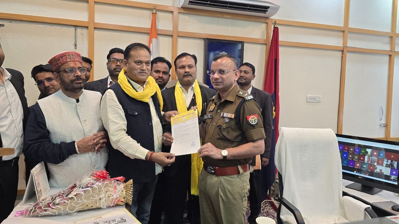 एसटीएफ और पुलिस टीम के उत्कृष्ट कार्य के लिए सुहेलदेव पार्टी ने दिया सम्मान पत्र 1 एसटीएफ और पुलिस टीम के उत्कृष्ट कार्य के लिए सुहेलदेव पार्टी ने दिया सम्मान पत्र | New India Times