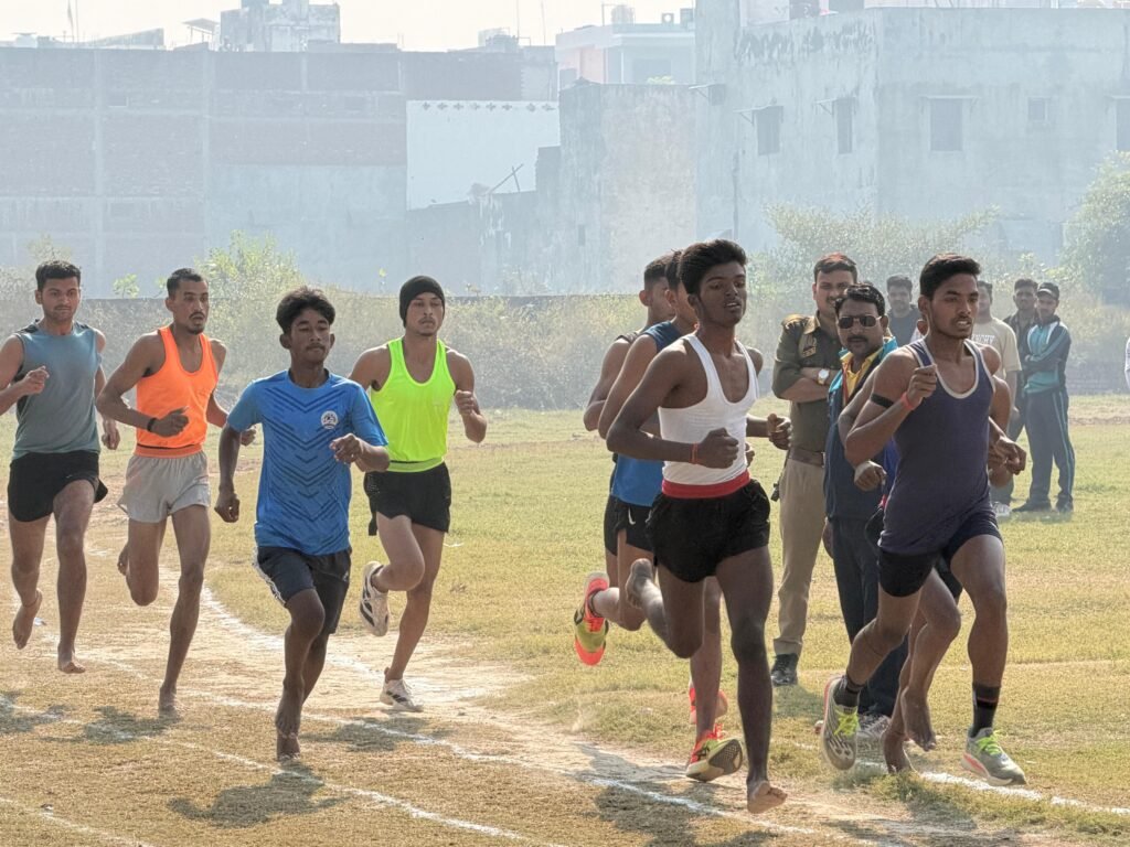 21-19, 21-19 से रंजीत-हर्षित बने बैडमिंटन चैम्पियन, गोला खेल महोत्सव में दिखा जोश और प्रतिभा का संगम | New India Times