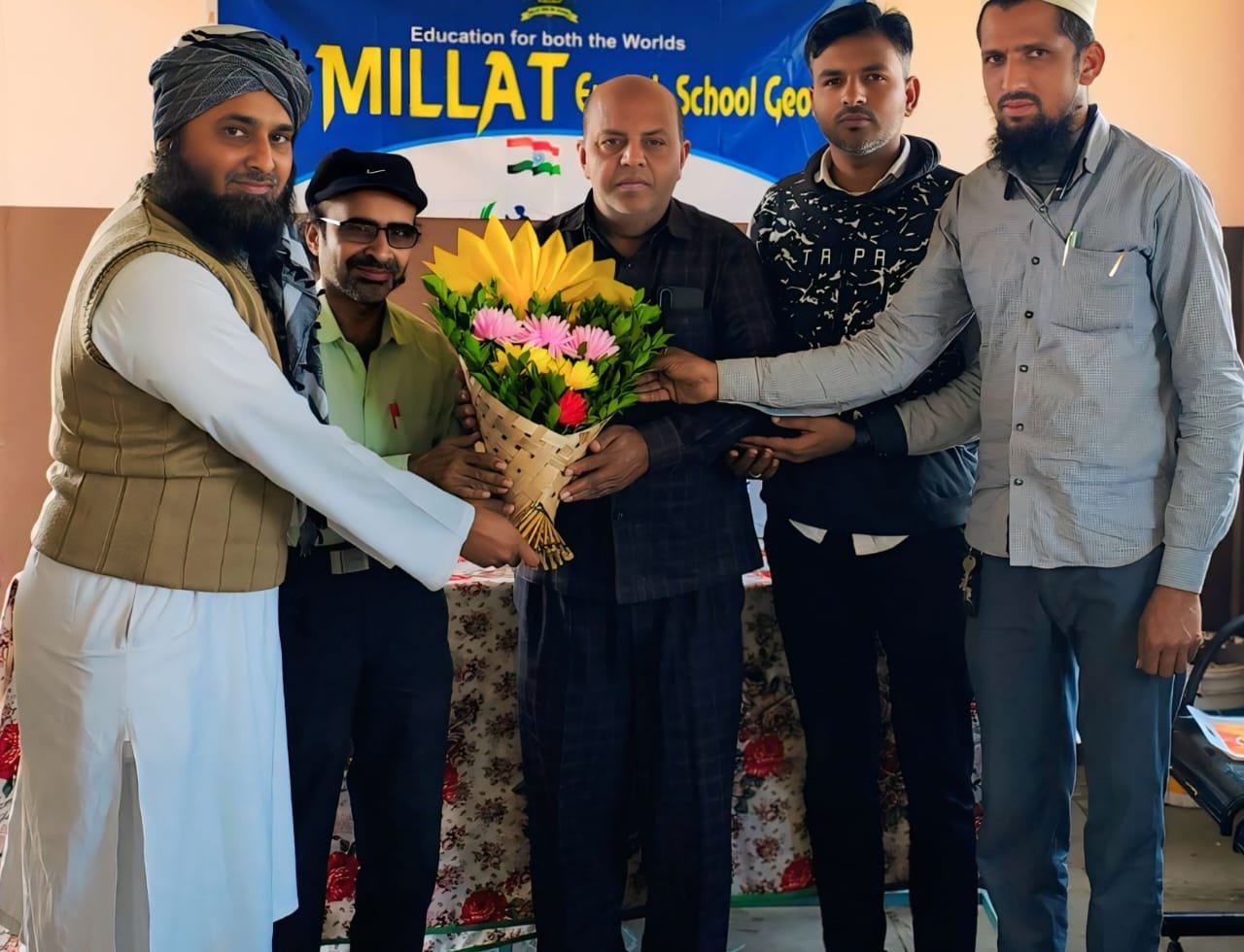 महाराष्ट्र उर्दू साहित्य अकादमी के नवनिर्वाचित चेयरमैन डॉ. हसीन अख्तर का मिल्लत इंग्लिश स्कूल, गेवराई में हुआ गर्मजोशी से स्वागत | New India Times