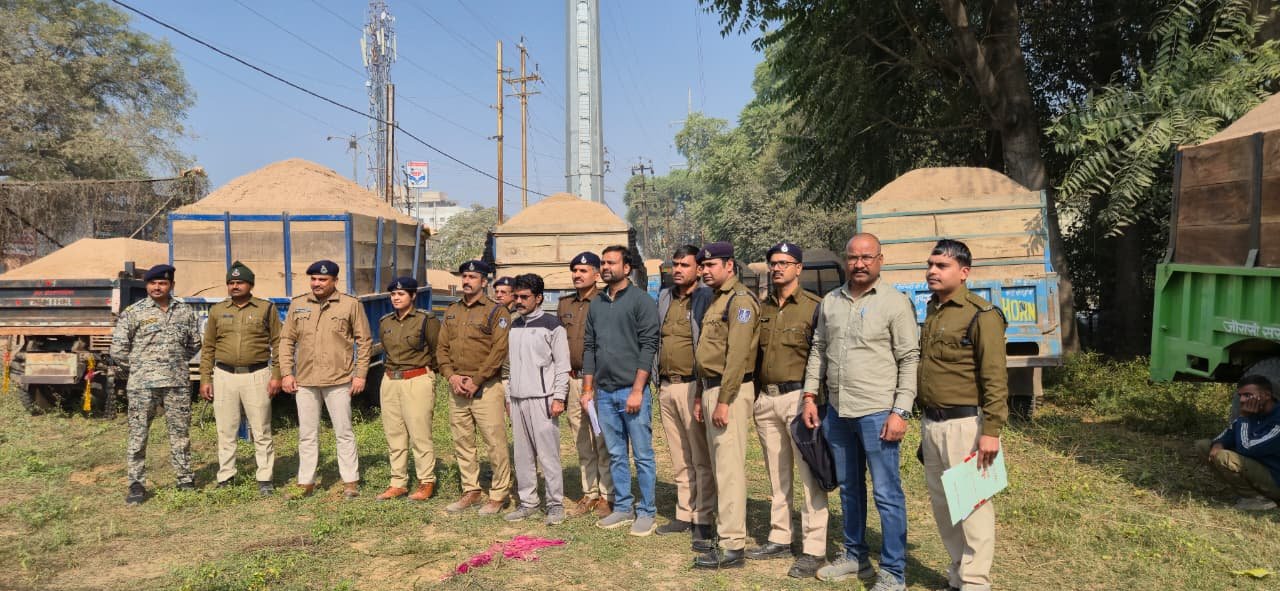 ग्वालियर में रेत माफियाओं पर बड़ी कार्रवाई: झांसीरोड क्षेत्र से रेत से भरे 20 वाहन जप्त | New India Times