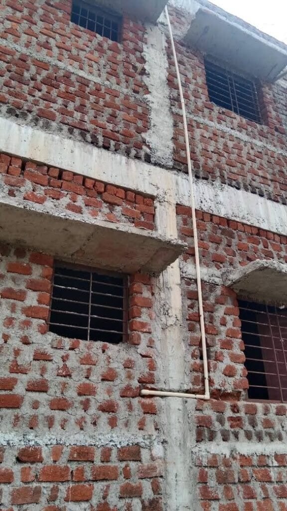 केंद्र सरकार की महत्वाकांक्षी योजना आयुष्मान आरोग्य मंदिर (भवन) का हो रहा खुलेआम घटिया निर्माण | New India Times