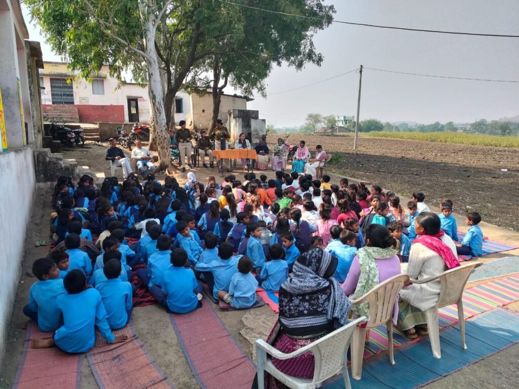 उदय संस्था व विभिन्न विभागों द्वारा मुंजाल प्राथमिक विद्यालय में संयुक्त जागरूकता कार्यक्रम आयोजित | New India Times