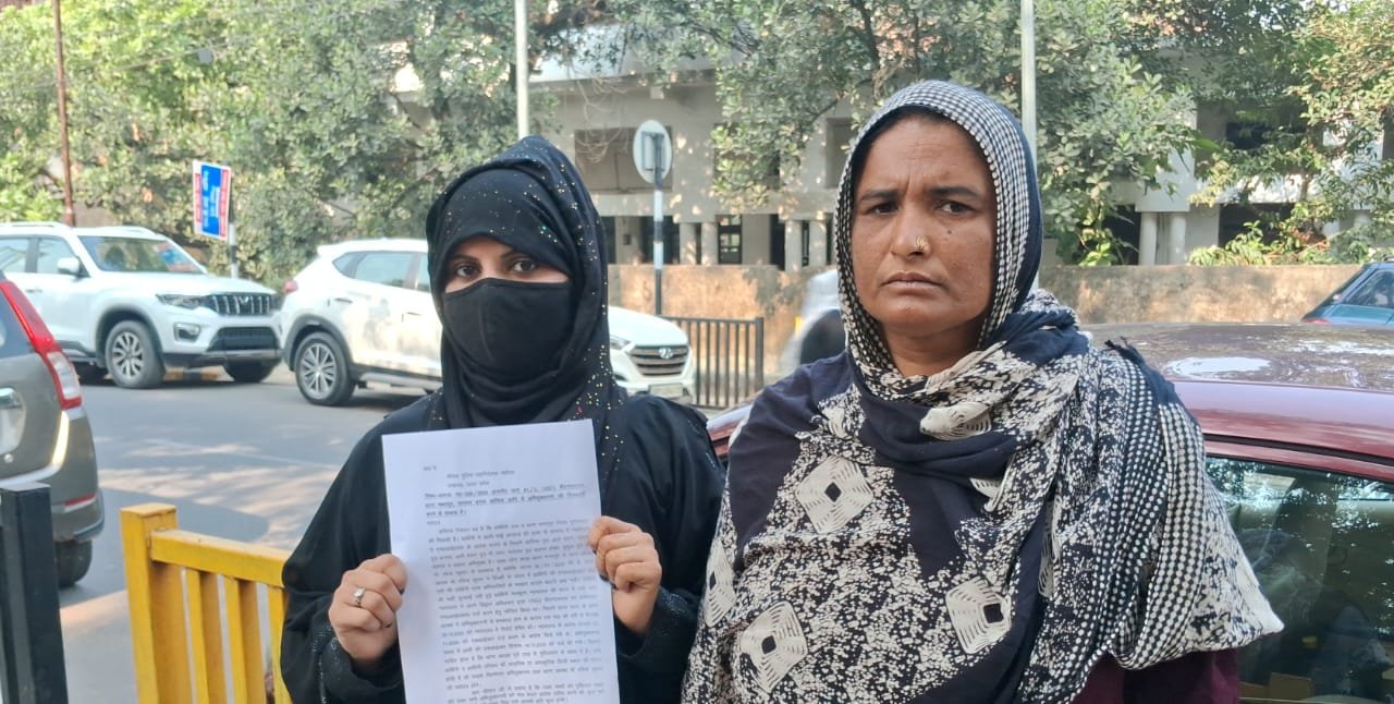 मुक़दमा दर्ज होने के बाद भी नहीं हो रही आरोपीयों की गिरफ़्तारी | New India Times