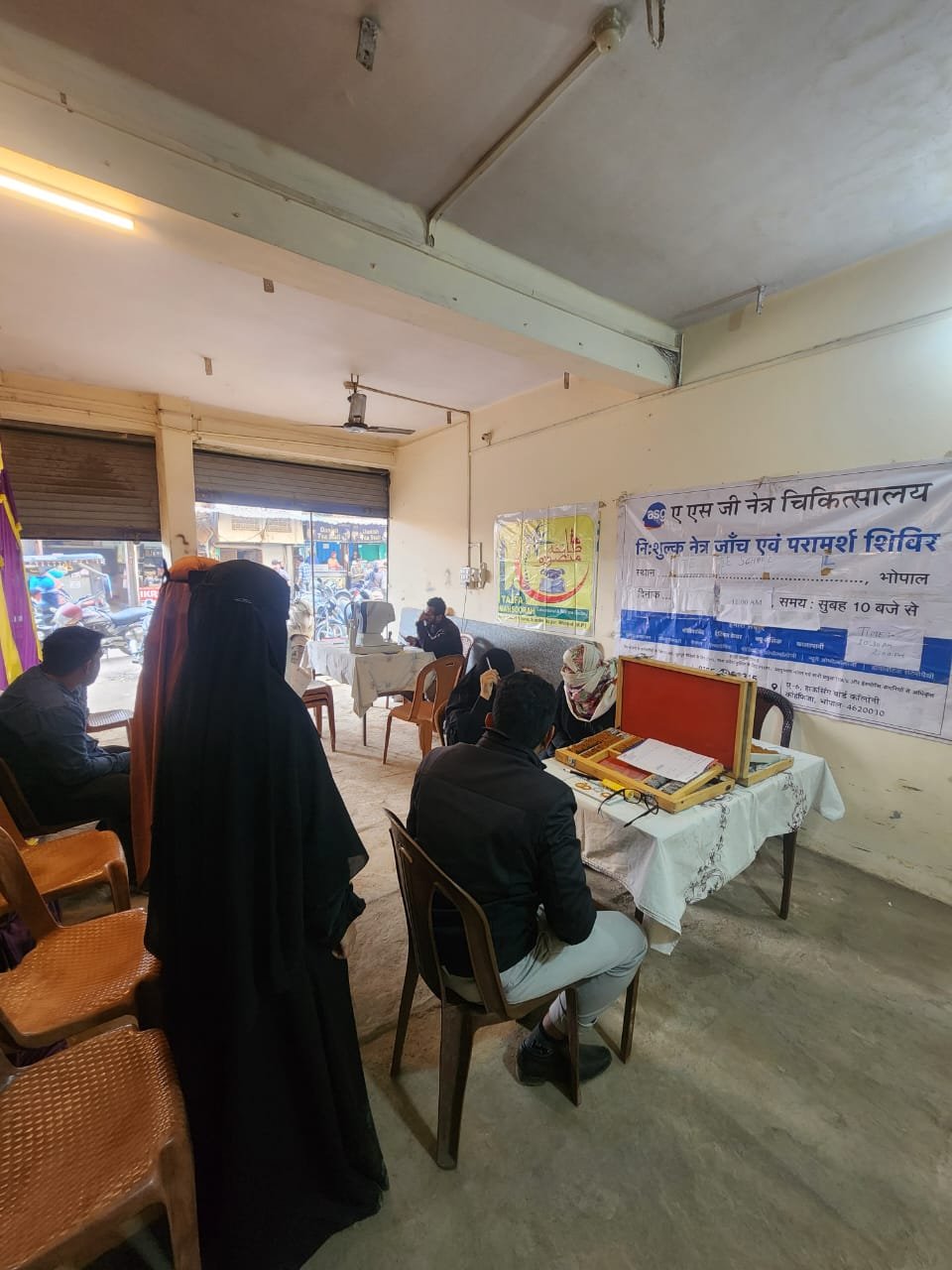 भोपाल में ए एस जी नेत्र चिकित्सालय द्वारा निःशुल्क नेत्र जांच शिविर, करीब 100 लोगों ने लिया लाभ | New India Times