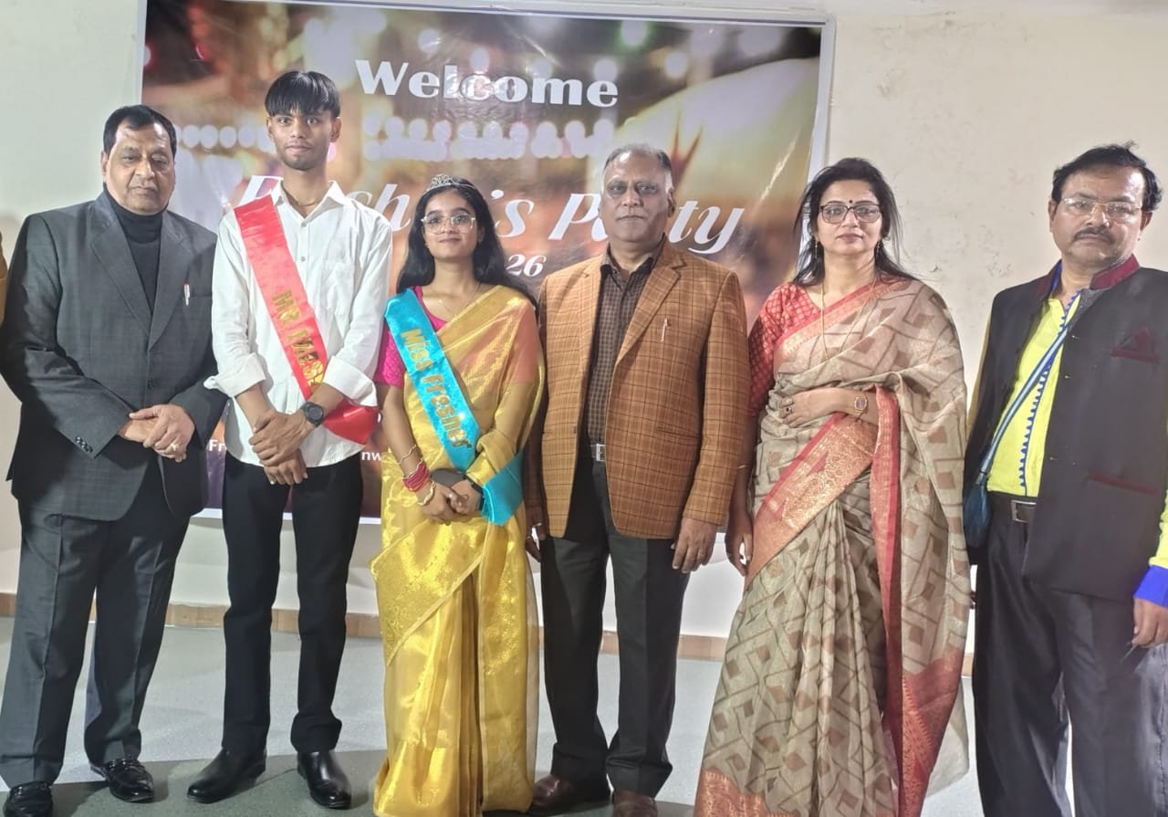 क्रिश राजपाल बने मिस्टर फ्रेशर और अंशिका मौर्या बनीं मिस फ्रेशर | New India Times