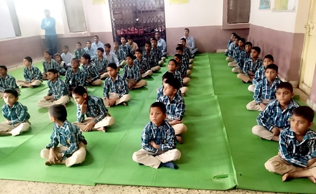 स्व. पूरणमल जैन की आठवीं पुण्यतिथि पर ज़रूरतमंदों को कंबल, फल व बिस्कुट किए वितरित 3 स्व. पूरणमल जैन की आठवीं पुण्यतिथि पर ज़रूरतमंदों को कंबल, फल व बिस्कुट किए वितरित | New India Times