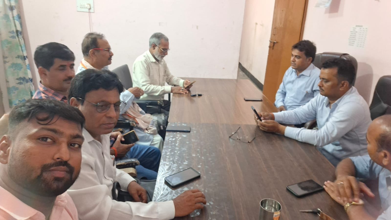 एस आई आर सर्वे में लगे कर्मचारियों का प्रशासनिक उत्पीड़न बर्दाश्त नहीं करेगा परिषद,रुपेश | New India Times