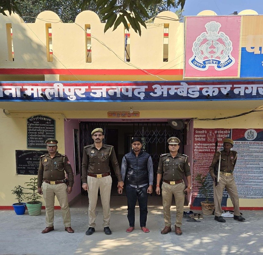 गौ तस्करी के जुर्म में मिश्रा जी को पुलिस ने भेजा जेल | New India Times