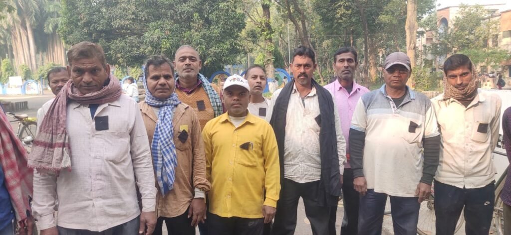 लेबर कोड लागू करने के विरोध में IFTU का प्रदर्शन, कहलगांव एनटीपीसी गेट पर मोदी सरकार का पुतला दहन 2 लेबर कोड लागू करने के विरोध में IFTU का प्रदर्शन, कहलगांव एनटीपीसी गेट पर मोदी सरकार का पुतला दहन | New India Times