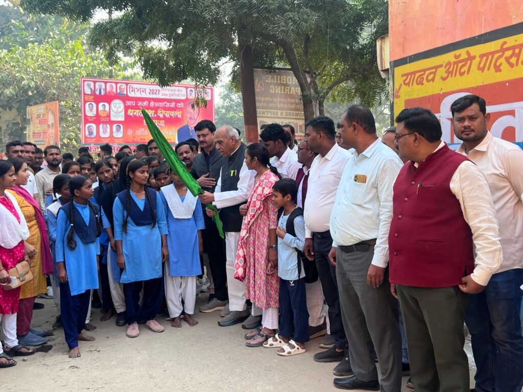 सांसद खेल महोत्सव के अंतर्गत डुमरियागंज में मैराथन दौड़ का भव्य आयोजन सम्पन्न | New India Times