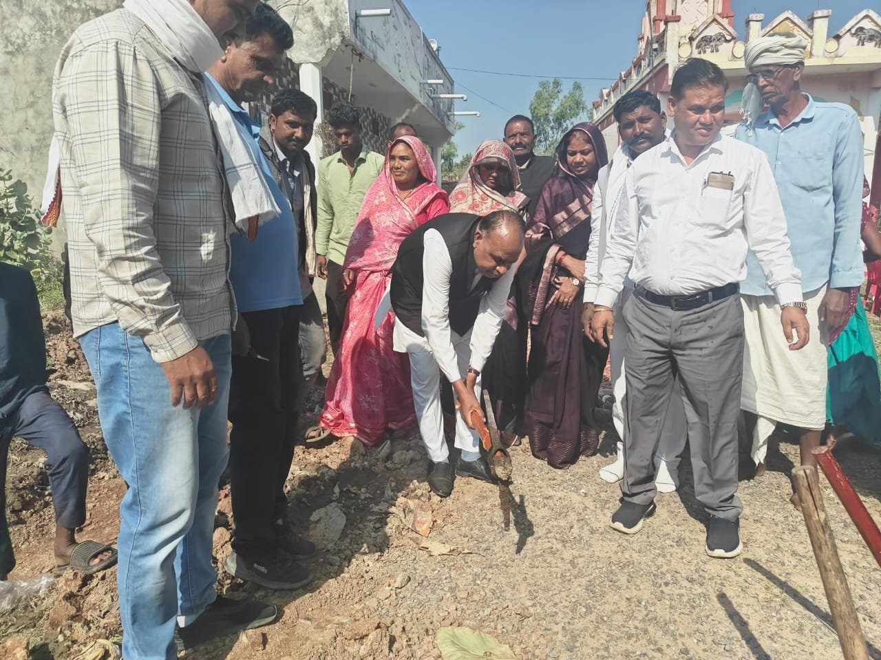 विधायक वीर सिंह भूरिया ने 10.80 लाख के नाली निर्माण कार्य का किया भूमि पूजन | New India Times