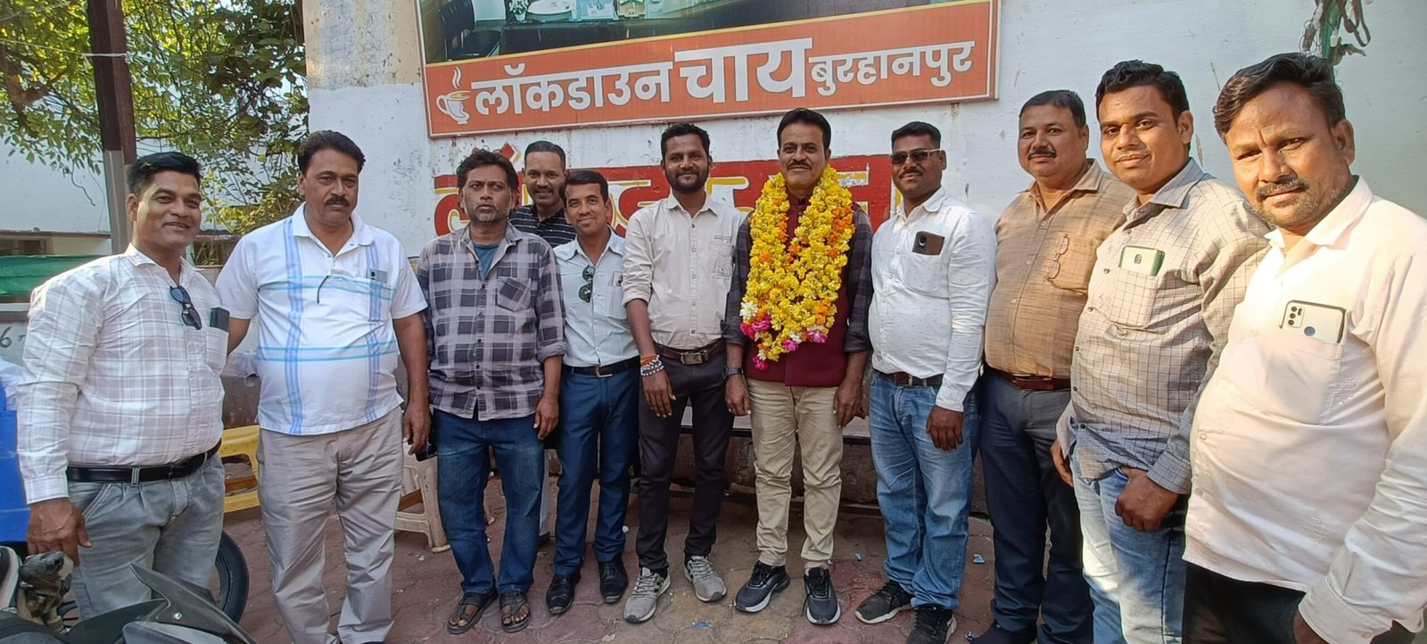 रांची में ‘पत्रकार रत्न अवार्ड’ से सम्मानित शकील खान का बुरहानपुर में पत्रकारों ने किया भव्य स्वागत | New India Times