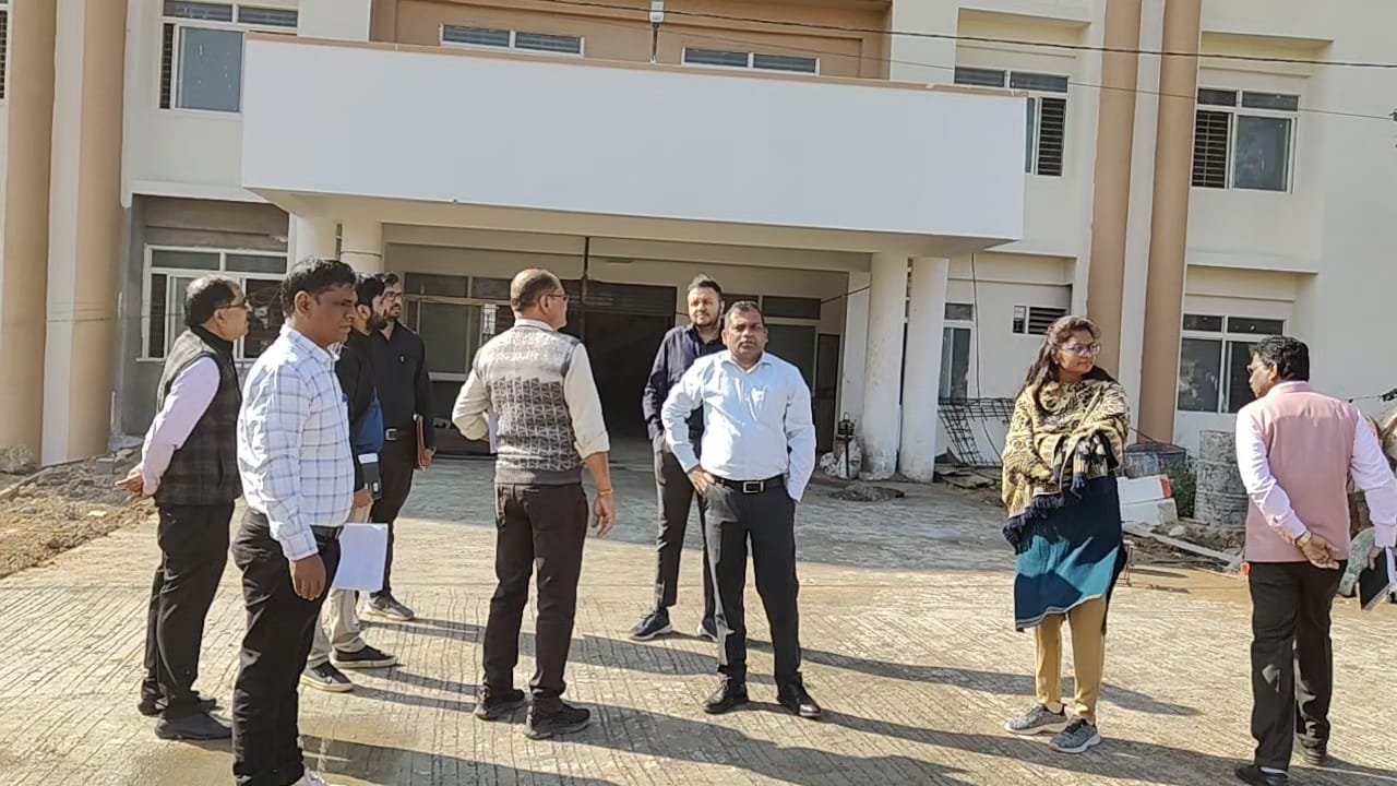 कलेक्टर हरेंद्र नारायन ने जुन्नारदेव का किया औचक निरीक्षण, जैविक खेती और विकास कार्यों की ली समीक्षा | New India Times