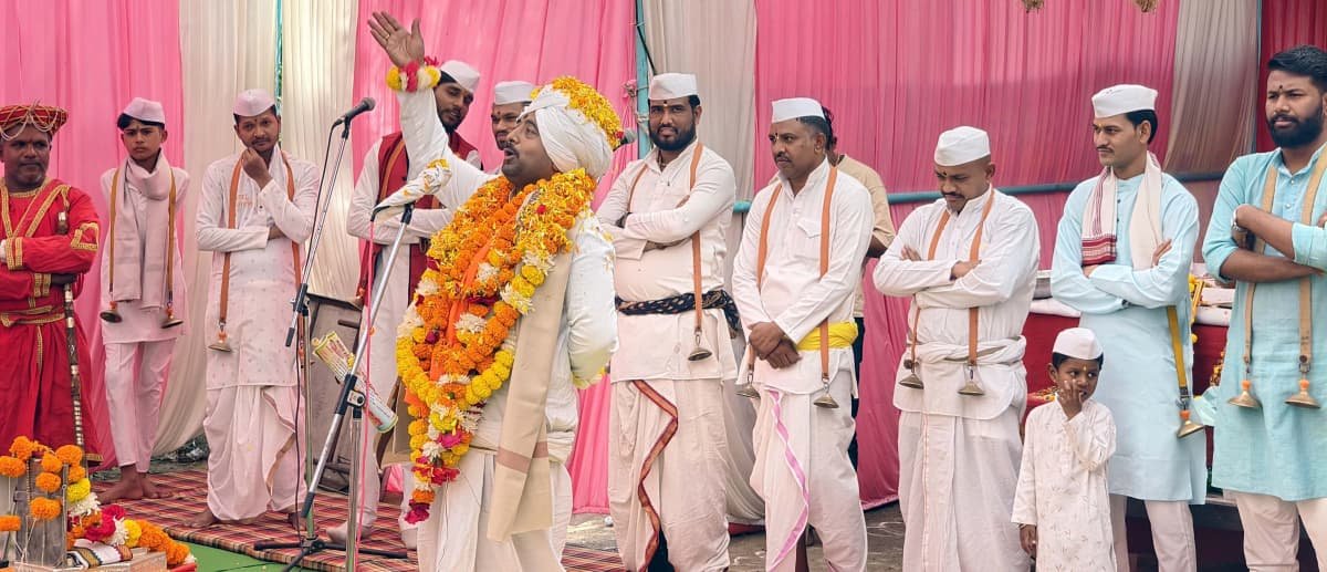 ग्राम बहादरपुर में आयोजित काल्याचे कीर्तन में शामिल हुईं बुरहानपुर की विधायक अर्चना चिटनिस दीदी | New India Times