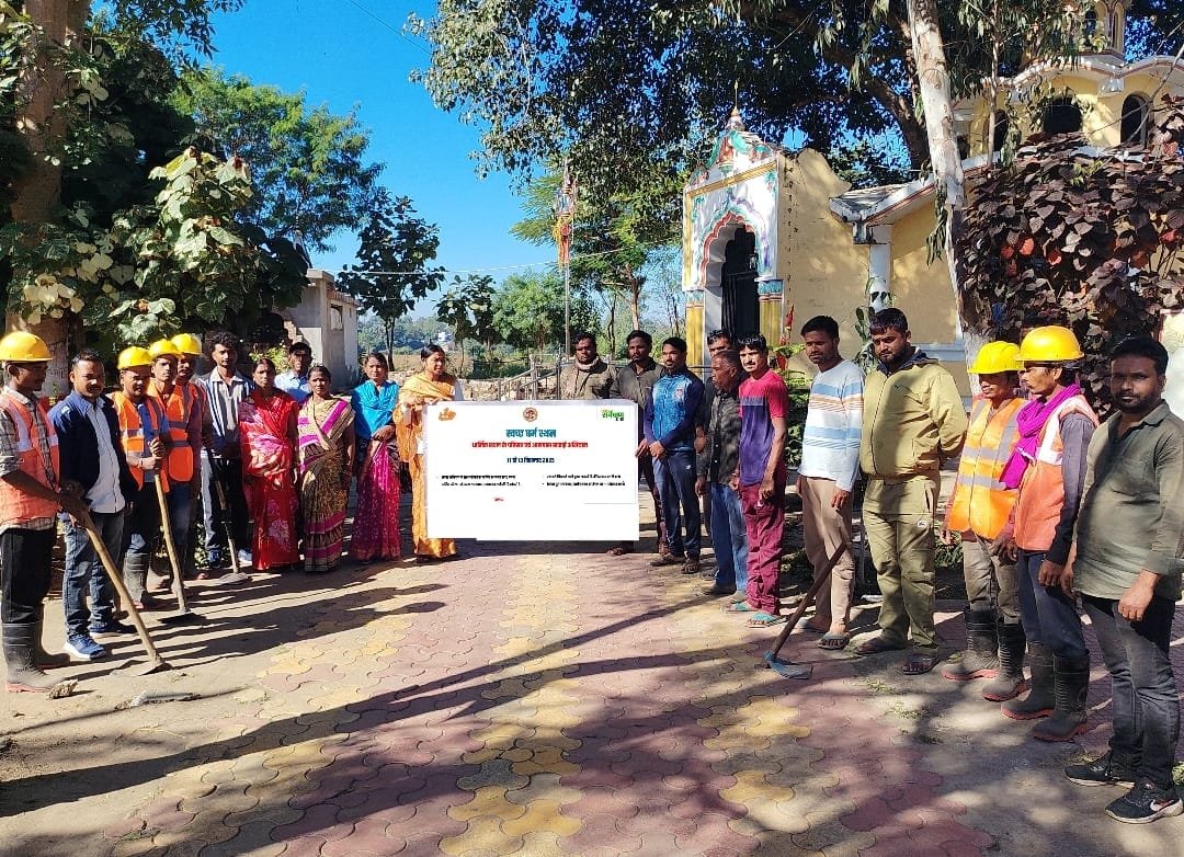 धार्मिक स्थलों के समीप चलाया गया स्वच्छता अभियान, दिया गया स्वच्छता का संदेश | New India Times