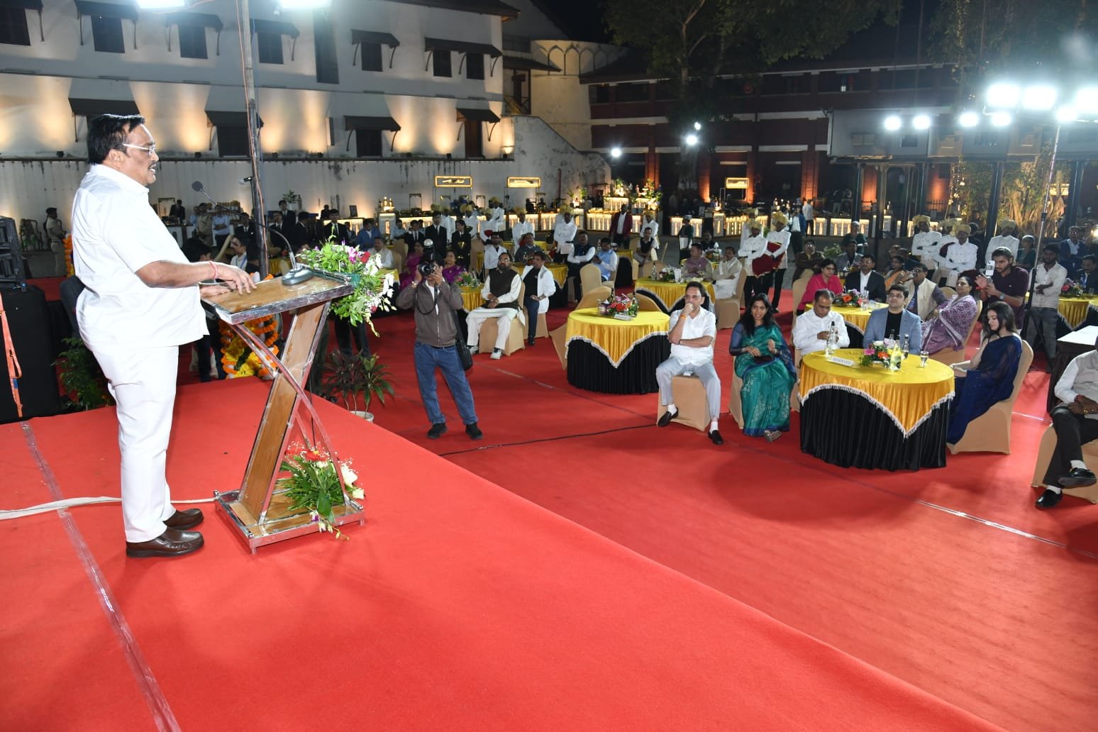 गुजरात की सूरत सिटी स्थित चौक बाज़ार क़िले का राष्ट्रीय महापौर परिषद के सभी सदस्य और 12 राज्यों से आए महापौरों ने किया भ्रमण | New India Times