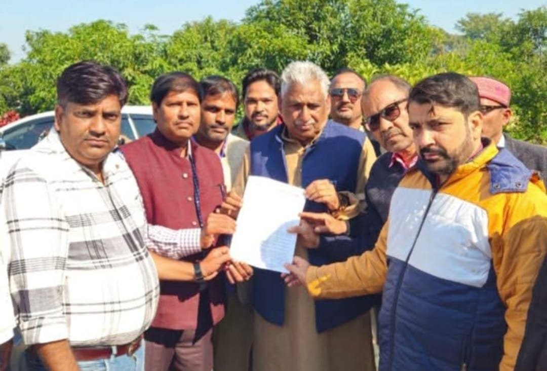 ग्रामीण पत्रकार एसोसिएशन ने नेता प्रतिपक्ष को सौंपा 7 सूत्रीय ज्ञापन, कार्रवाई की मांग | New India Times