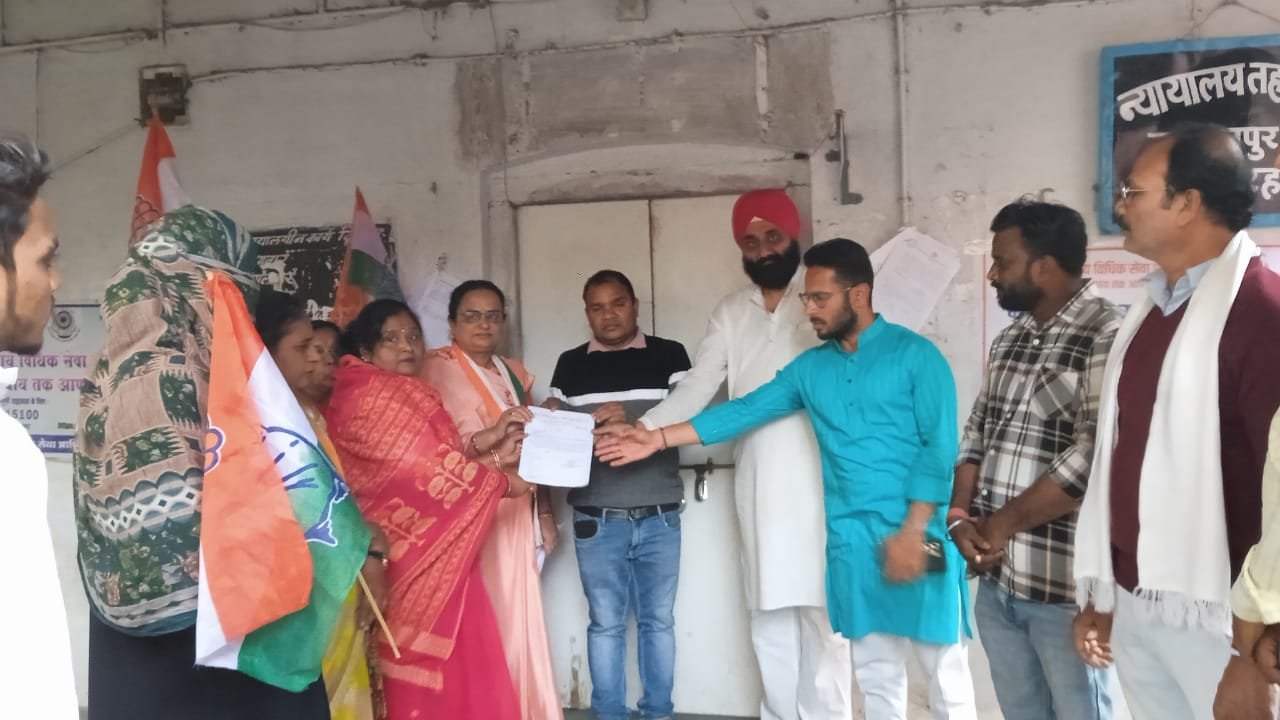 लाड़ली बहनों के कथित अपमान पर सियासी घमासान, कांग्रेस ने मंत्री विजय शाह के खिलाफ सौंपा ज्ञापन 1 लाड़ली बहनों के कथित अपमान पर सियासी घमासान, कांग्रेस ने मंत्री विजय शाह के खिलाफ सौंपा ज्ञापन | New India Times