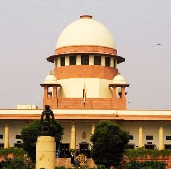 सुप्रीम कोर्ट की मेहरबानी से हो रहे निकायों के आम चुनाव : फडणवीस सरकार की अनदेखी | New India Times