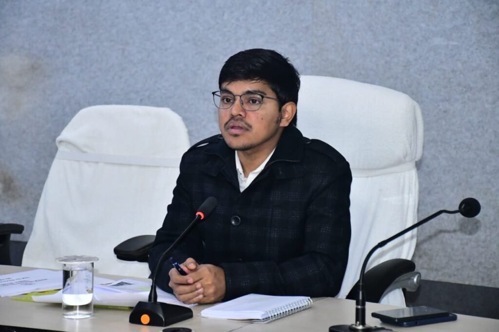 अस्पतालों में लापरवाही बर्दाश्त नहीं: उप विकास आयुक्त ने स्वास्थ्य विभाग को दिए सख्त निर्देश | New India Times