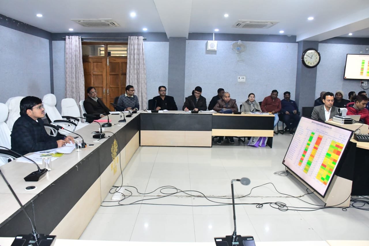 अस्पतालों में लापरवाही बर्दाश्त नहीं: उप विकास आयुक्त ने स्वास्थ्य विभाग को दिए सख्त निर्देश | New India Times