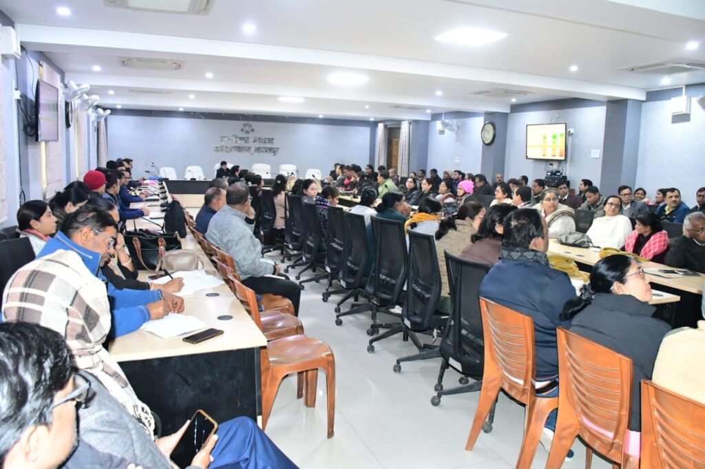 अस्पतालों में लापरवाही बर्दाश्त नहीं: उप विकास आयुक्त ने स्वास्थ्य विभाग को दिए सख्त निर्देश | New India Times