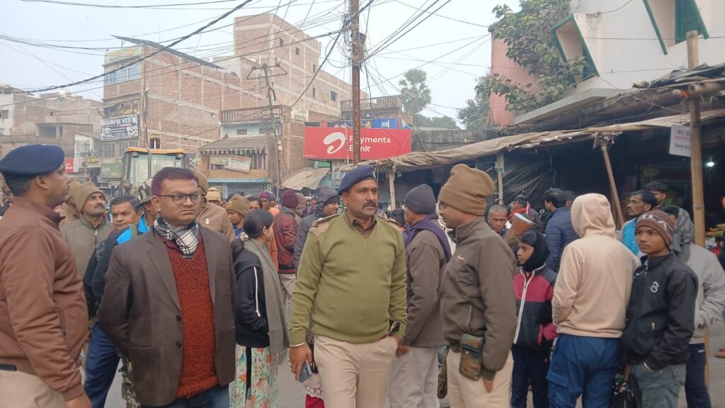 भागलपुर सुल्तानगंज में अतिक्रमण करने वाली दुकानों पर प्रशासन ने चलाया बुलडोजर 2 भागलपुर सुल्तानगंज में अतिक्रमण करने वाली दुकानों पर प्रशासन ने चलाया बुलडोजर | New India Times