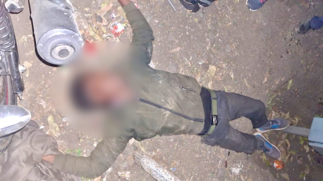 तेज़ रफ़्तार टू व्हीलर चालक रेलवे की रेलिंग से टकराया, दर्दनाक मौत, मामले की जांच में जुटी पुलिस | New India Times