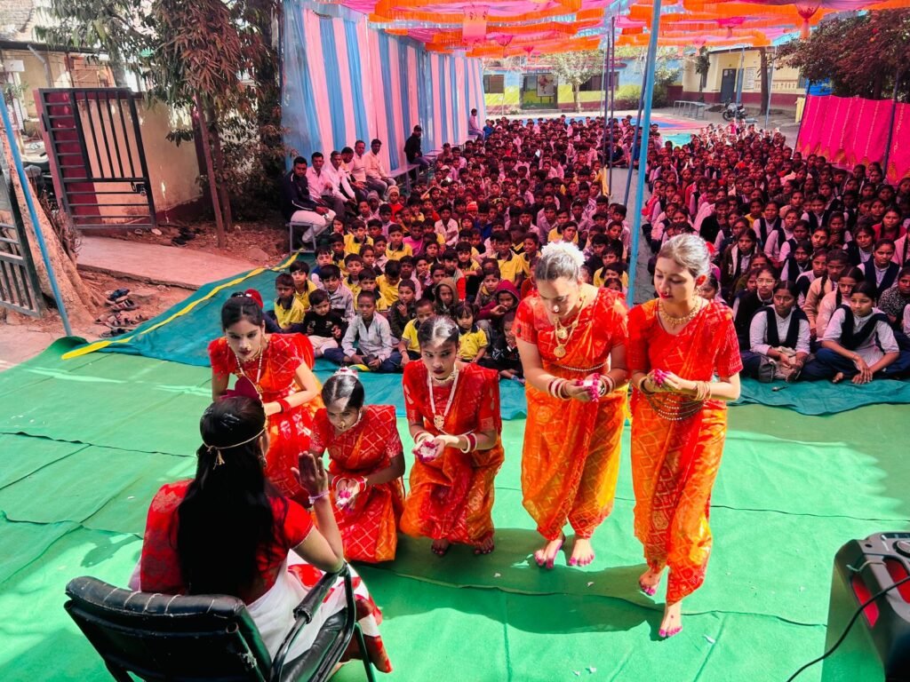 पीएम श्री विद्यालय झकनावदा में स्नेह सम्मेलन का भव्य शुभारंभ, शपथ समारोह और खेल गतिविधियों का आयोजन 3 पीएम श्री विद्यालय झकनावदा में स्नेह सम्मेलन का भव्य शुभारंभ, शपथ समारोह और खेल गतिविधियों का आयोजन | New India Times