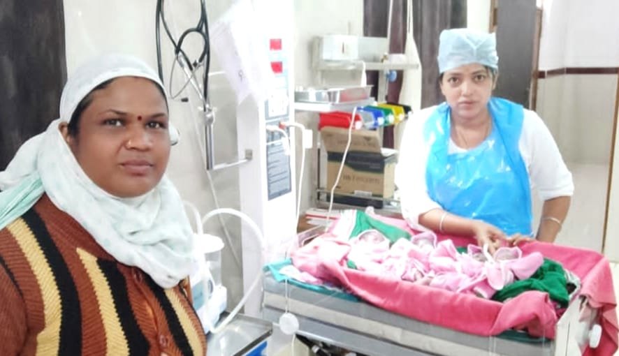 जुन्नारदेव के इतिहास में पहली बार नॉर्मल डिलीवरी में एक महिला ने चार बच्चों को दिया जन्म, दो बच्चों की मौत | New India Times