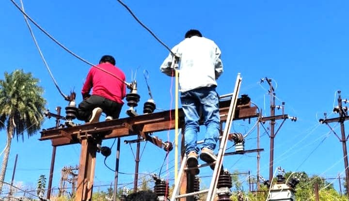 अघोषित बिजली कटौती से जनजीवन बेहाल, स्वास्थ्य सेवाएँ भी हुई प्रभावित | New India Times