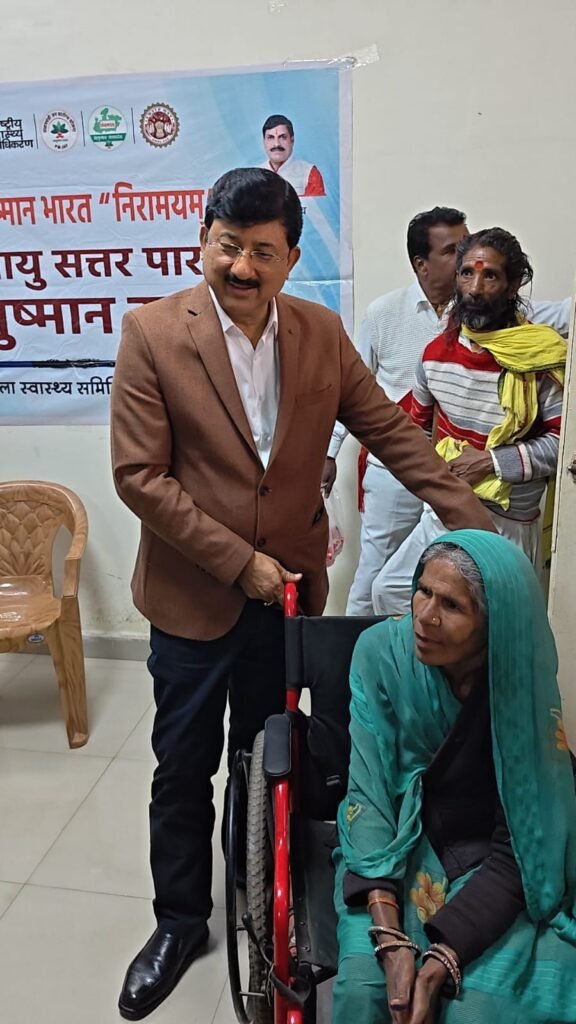 जनसुनवाई में सुनी गयी आमजनों की समस्याएँ, अधिकारियों को निराकरण के दिये निर्देश 3 जनसुनवाई में सुनी गयी आमजनों की समस्याएँ, अधिकारियों को निराकरण के दिये निर्देश | New India Times