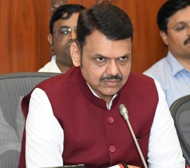 तीन महीने के अंदर उखड़ गया कांक्रीट : भ्रष्टाचार कराने के लिए रोके गए PWD अफसरों के तबादले ? | New India Times