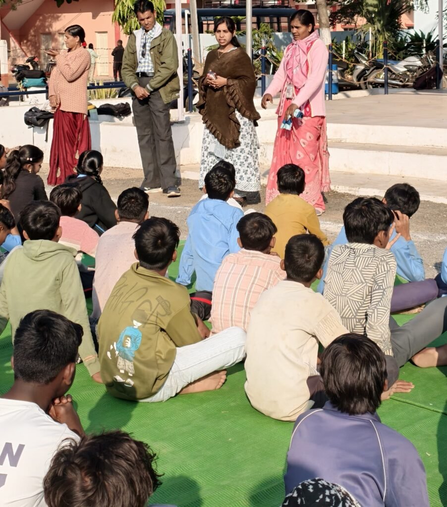 उदय संस्था और पुलिस टीम ने बच्चों को सिखाई फिटनेस, योग और आत्मरक्षा की तकनीक | New India Times