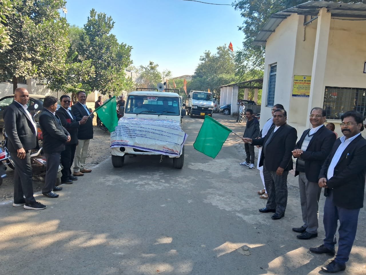 देवरी सिविल न्यायालय में 13 दिसम्बर को नेशनल लोक अदालत का आयोजन, न्यायजागरण रथ को दी गई हरी झंडी | New India Times