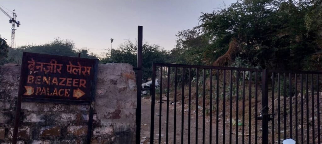 एक ही धरोहर पर बार-बार करोड़ों खर्च, बाकी ऐतिहासिक विरासतें बदहाल,<br>मोती महल के सौंदर्यीकरण की सराहना, बुलंद दरवाज़ों व अन्य धरोहरों के संरक्षण की मांग 4 एक ही धरोहर पर बार-बार करोड़ों खर्च, बाकी ऐतिहासिक विरासतें बदहाल,<br>मोती महल के सौंदर्यीकरण की सराहना, बुलंद दरवाज़ों व अन्य धरोहरों के संरक्षण की मांग | New India Times