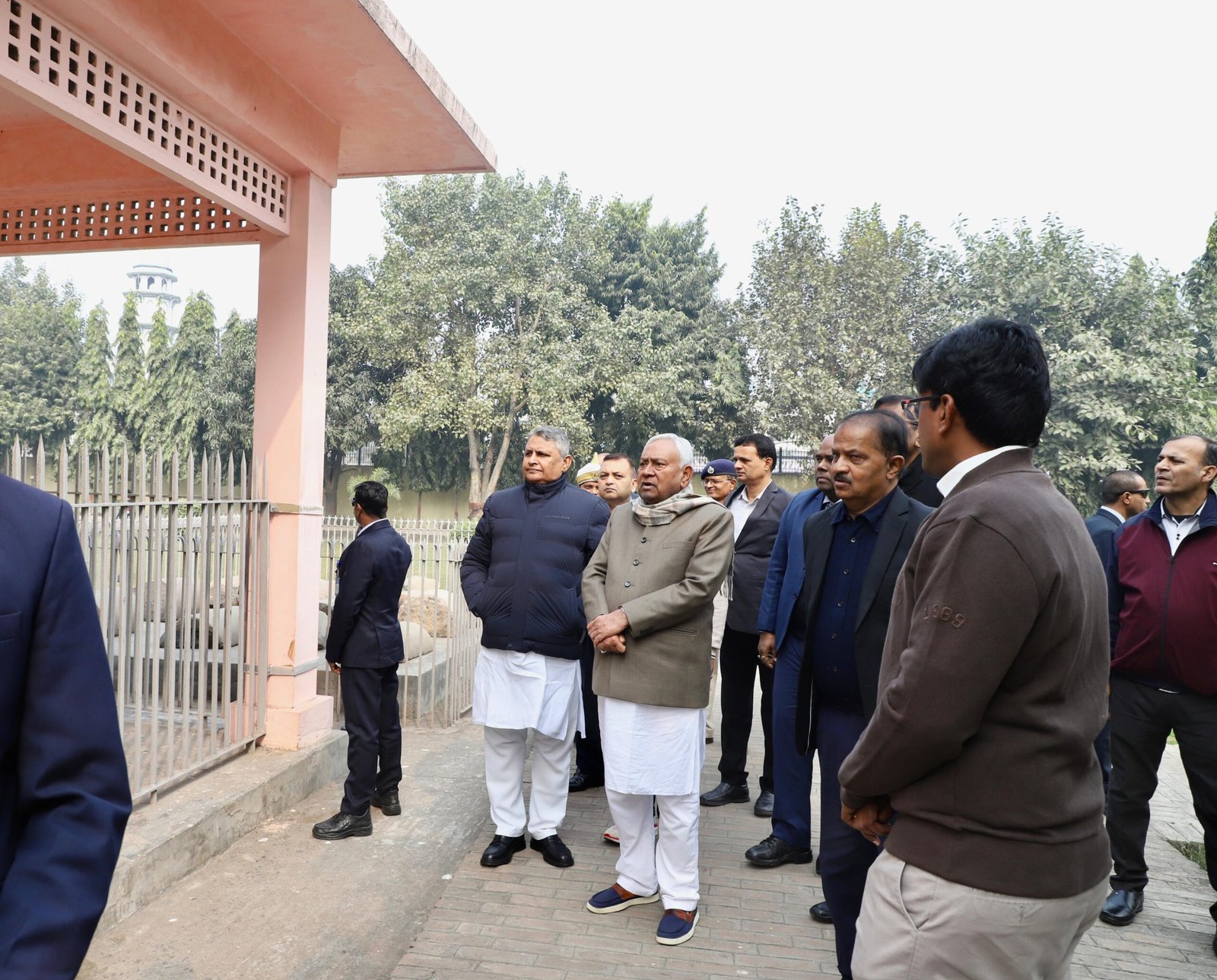 मुख्यमंत्री नीतीश कुमार ने कुम्हरार पार्क का निरीक्षण कर इसे बेहतर विकसित करने के दिए निर्देश 1 मुख्यमंत्री नीतीश कुमार ने कुम्हरार पार्क का निरीक्षण कर इसे बेहतर विकसित करने के दिए निर्देश | New India Times