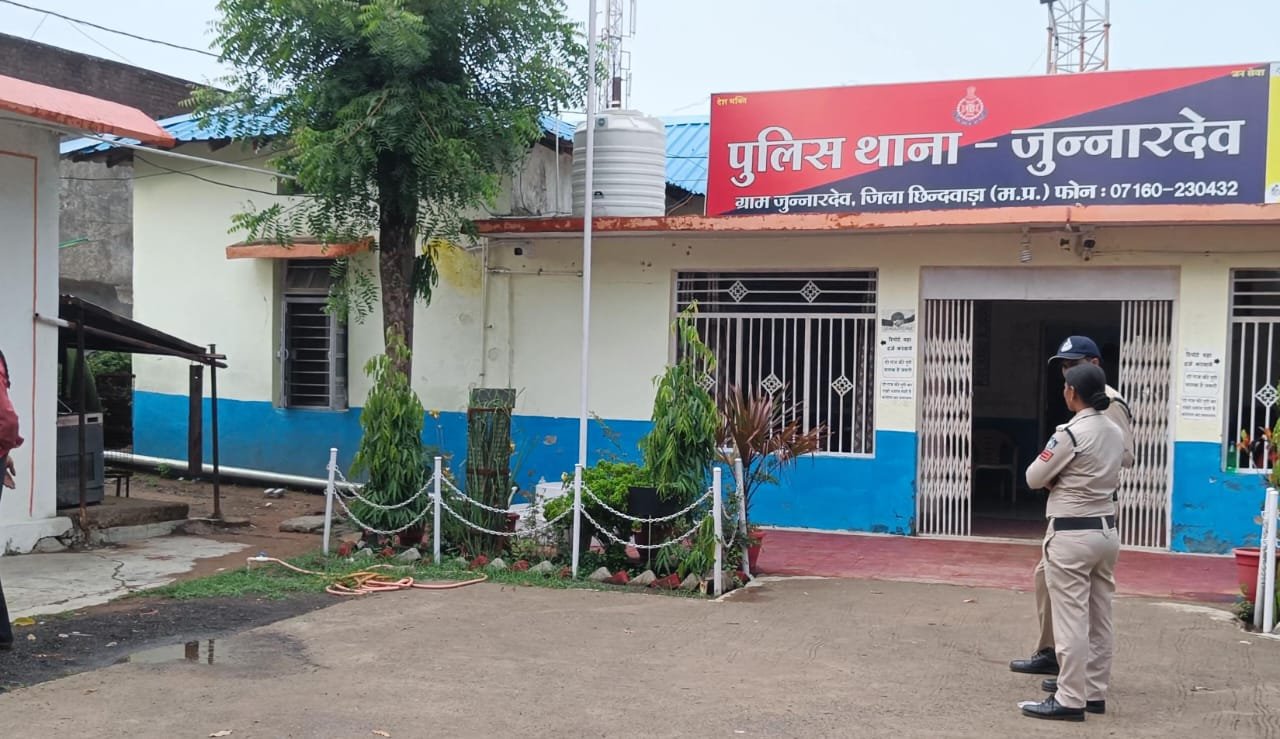 मनरेगा कार्य के दौरान आदिवासी महिला मेट से मारपीट, आरोपी के खिलाफ मामला दर्ज | New India Times