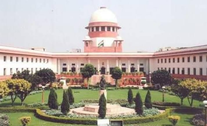 निर्विरोध सीटों पर होगा चुनाव : शीर्ष अदालत के आदेश को कोट कर रहा सोशल मीडिया 1 निर्विरोध सीटों पर होगा चुनाव : शीर्ष अदालत के आदेश को कोट कर रहा सोशल मीडिया | New India Times