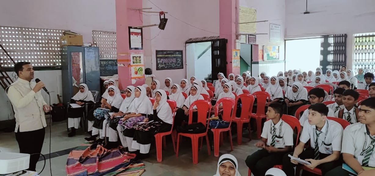 कैरियर गाइडेंस और मोटिवेशनल कार्यक्रम से छात्रों को मिला सही दिशा-निर्देश 1 कैरियर गाइडेंस और मोटिवेशनल कार्यक्रम से छात्रों को मिला सही दिशा-निर्देश | New India Times