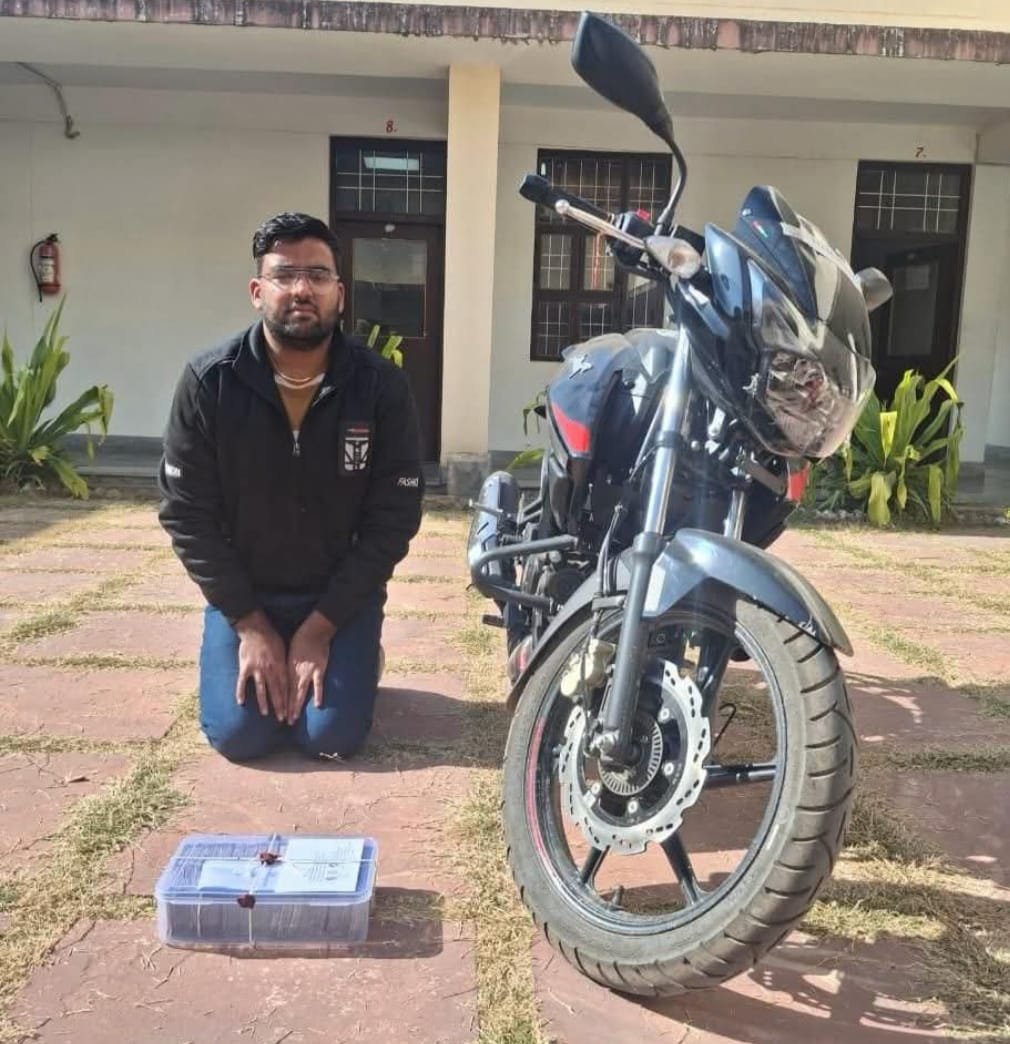 नकदी चोरी कर उड़ाया मज़ा, पुलिस ने आरोपी की मौज पर लगाया ब्रेक | New India Times